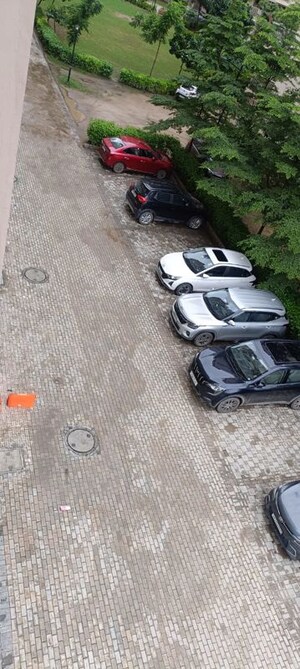 Parking in 2 BHK Apartment at Shree Vardhman Green Court, Sector 90 – for Rent