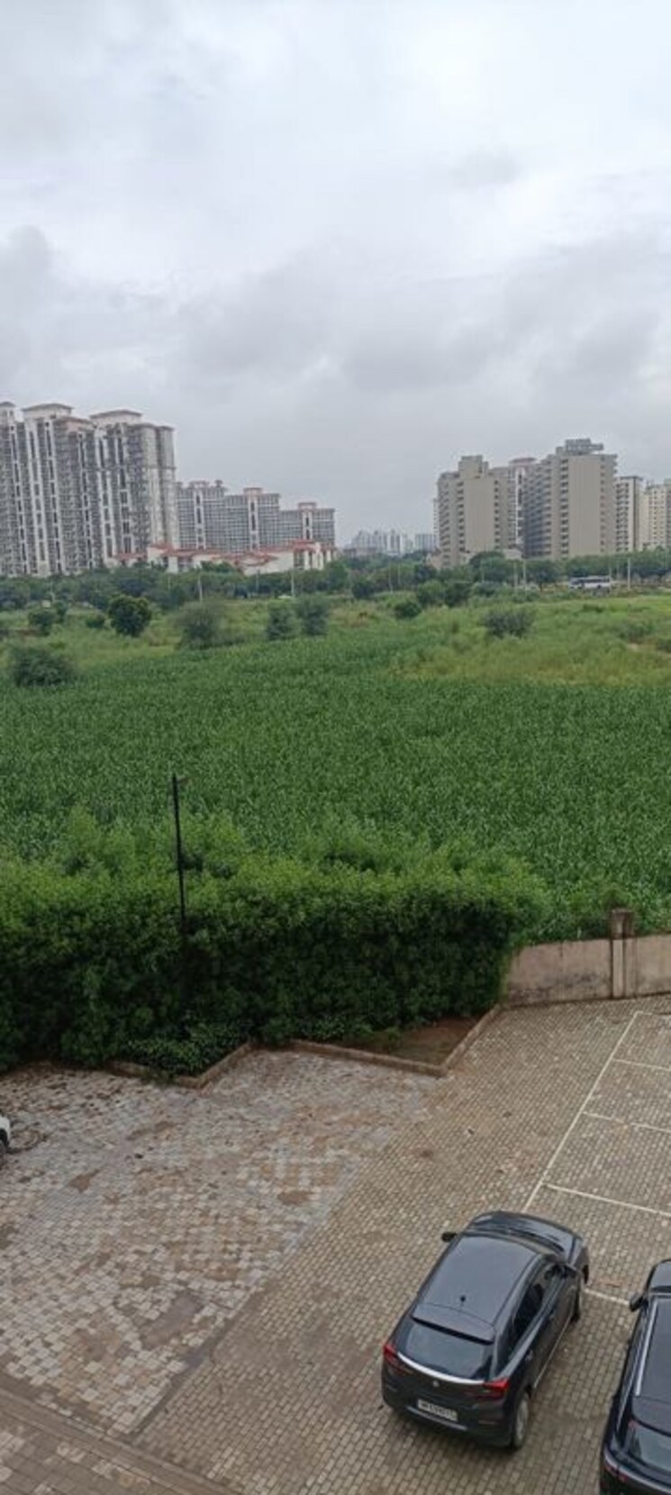 Master Bedroom, shree-vardhman-green-court 2 Bedroom 690 Sq.Ft. Apartment In Sector 90 Gurgaon 9726728