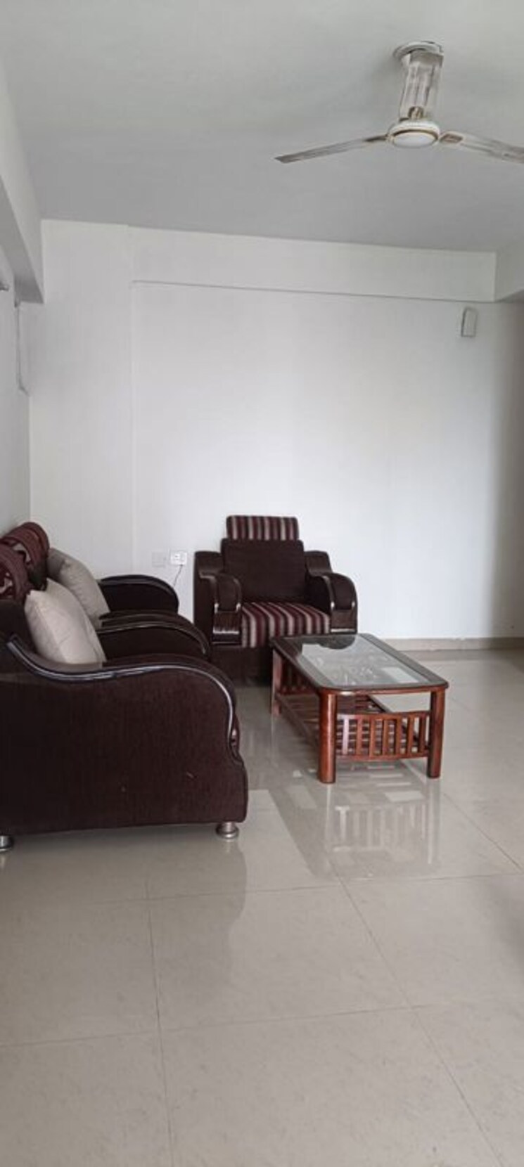 Living Room, shree-vardhman-green-court 2 Bedroom 690 Sq.Ft. Apartment In Sector 90 Gurgaon 9726728