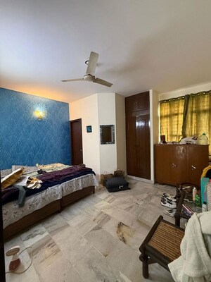2 BHK Builder Floor For Rent in Kalkaji