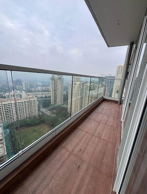 2 BHK Apartment For Rent in Embassy One Thane, Panch Pakhadi