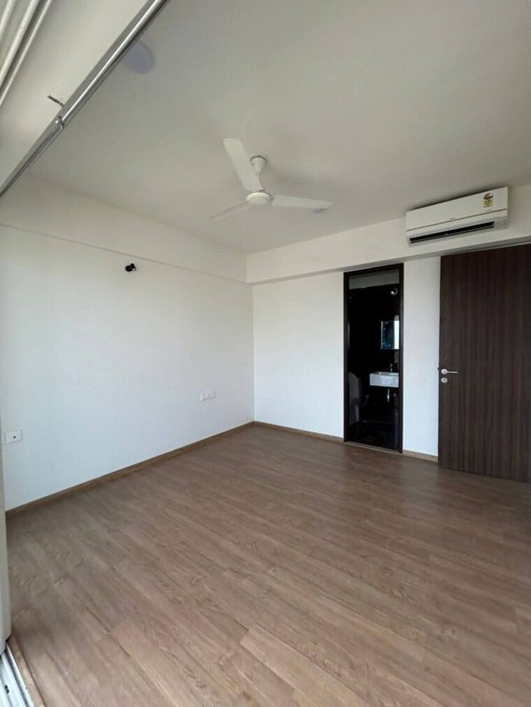 Bedroom, embassy-one-thane 1 Bedroom 600 Sq.Ft. Apartment In Panch Pakhadi Thane 9726735