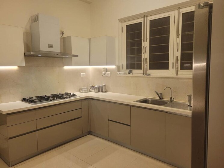 Kitchen, prestige-lakeside-habitat-villa 4 Bedroom 4033 Sq.Ft. Villa In Varthur Bangalore 9726716