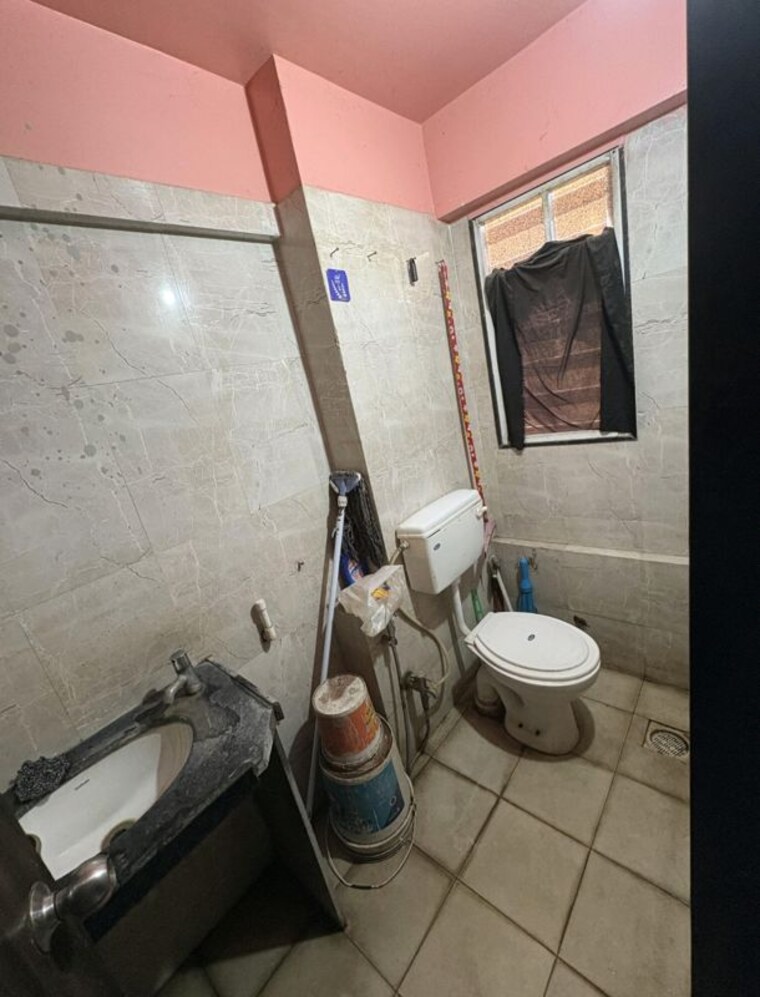 Washroom, ukt-undri-city-centre Commercial Shop 450 Sq.Ft. In Undri Pune 9726740