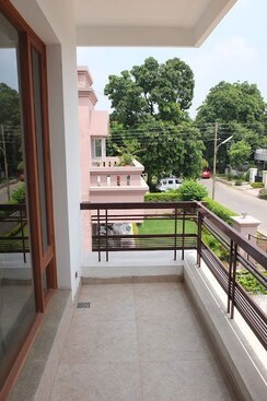 Pg For Rent in Vineet Khand