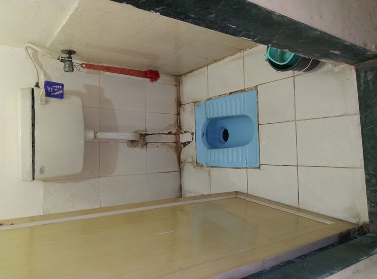 Bathroom, kulswamini-chs 1.5 Bedroom 480 Sq.Ft. Apartment In Airoli Sector 20 Navi Mumbai 9726823