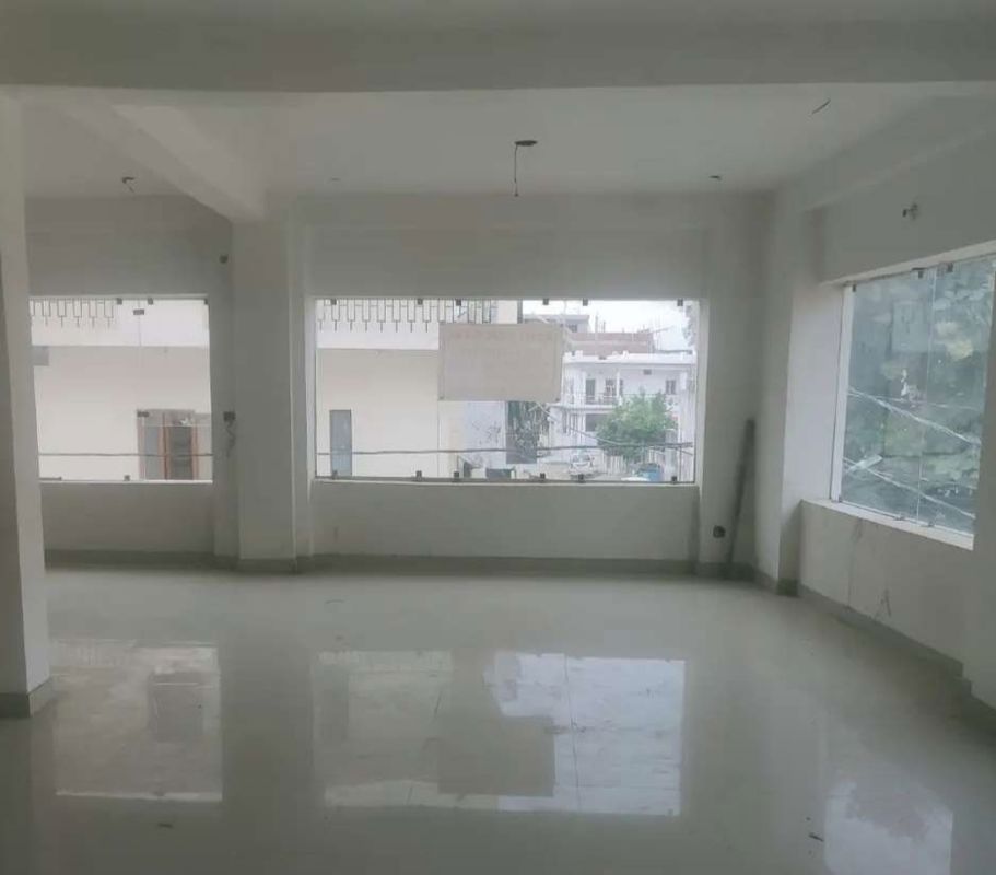 Office Space For Rent in Hazratganj