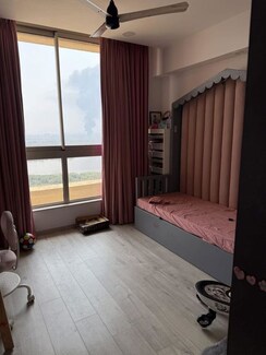 3 BHK + Pooja Room Apartment For Rent in Hiranandani Estate