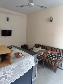 1 BHK + Study Room Builder Floor For Rent in Kalkaji