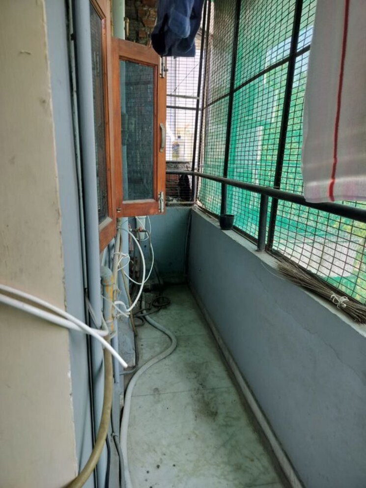 Balcony, kalkaji 1 Bedroom 600 Sq.Ft. Builder Floor In Kalkaji Delhi 9726843