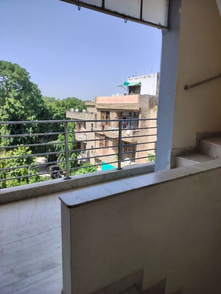 Balcony, kalkaji 1 Bedroom 600 Sq.Ft. Builder Floor In Kalkaji Delhi 9726843