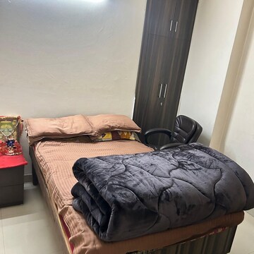 Bedroom in 2 BHK Apartment at Amrapali Spring Meadows, Amrapali Dream Valley – for Rent