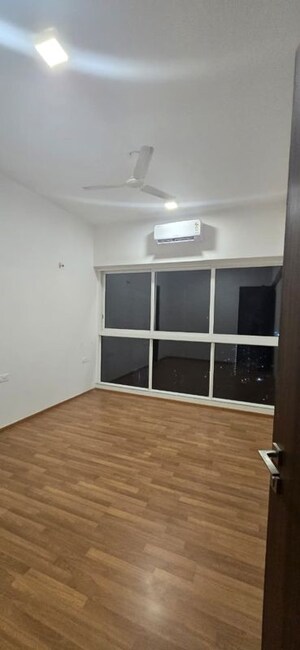 Room in 3 BHK Apartment at Runwal Forests, Kanjurmarg West – for Sale