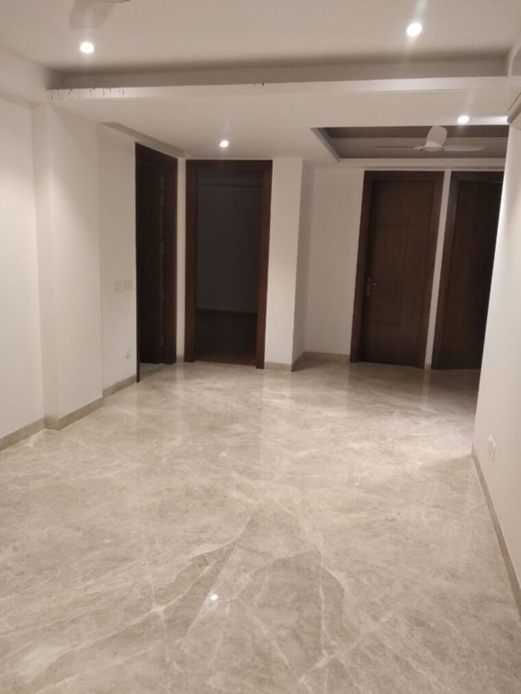 Room, panchsheel enclave 3 Bedroom 2500 Sq.Ft. Apartment In Panchsheel Enclave Delhi 9726856