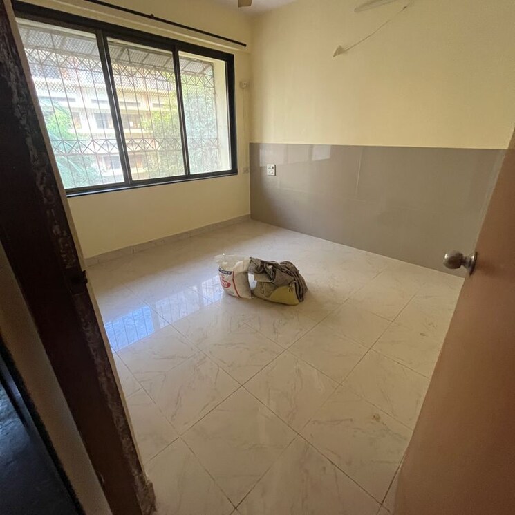 Room, shilpin-chs 2 Bedroom 875 Sq.Ft. Apartment In Mahavir Nagar Mumbai 9726857