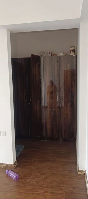 Furnished Amenities in 3 BHK Apartment at ATS Marigold, Sector 89a – for Rent