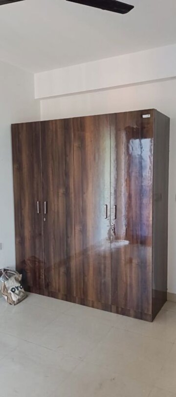 Furnished Amenities in 3 BHK Apartment at ATS Marigold, Sector 89a – for Rent