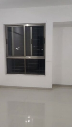 Room in 4 BHK Apartment at Alcon Royce, Kondhwa – for Rent