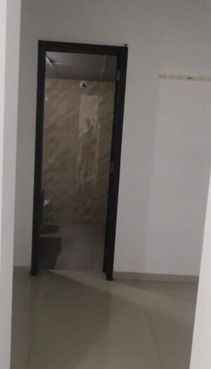 Room in 4 BHK Apartment at Alcon Royce, Kondhwa – for Rent