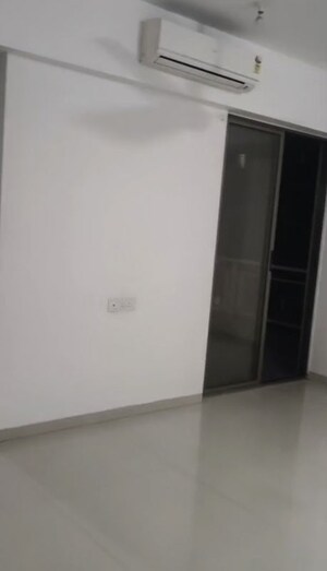 Furnished Amenities in 4 BHK Apartment at Alcon Royce, Kondhwa – for Rent