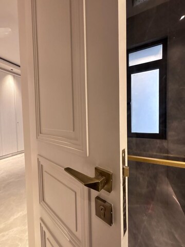 Staircase in 3 BHK Builder Floor at Safdarjung Enclave – for Sale