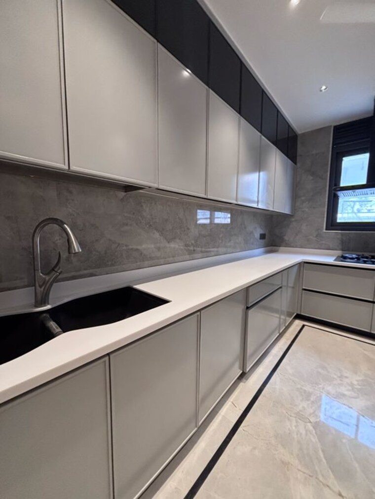 Kitchen, safdarjung enclave 3 Bedroom 250 Sq.Yd. Builder Floor In Safdarjung Enclave Delhi 9726887