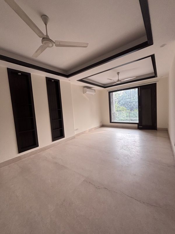 3 BHK + Pooja Room,Servant Room,Study Room,Extra Room Builder Floor For Sale in Safdarjung Enclave