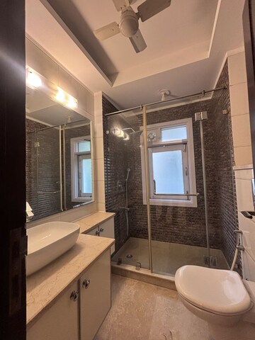 Building Lobby in 3 BHK Builder Floor at Safdarjung Enclave – for Sale