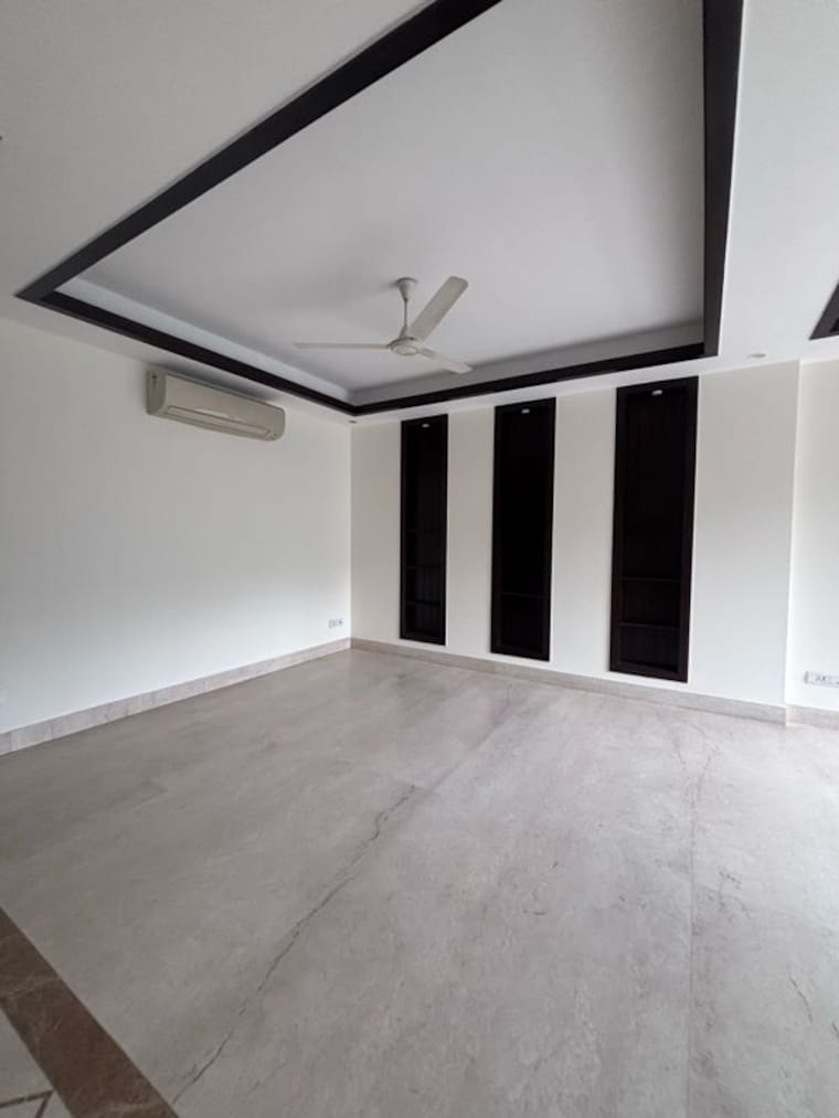 Room, safdarjung enclave 3 Bedroom 200 Sq.Yd. Builder Floor In Safdarjung Enclave Delhi 9726888