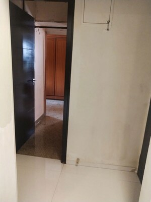 Room in 3 BHK Apartment at Deepti Shakti Mukti CHS, Andheri West – for Rent