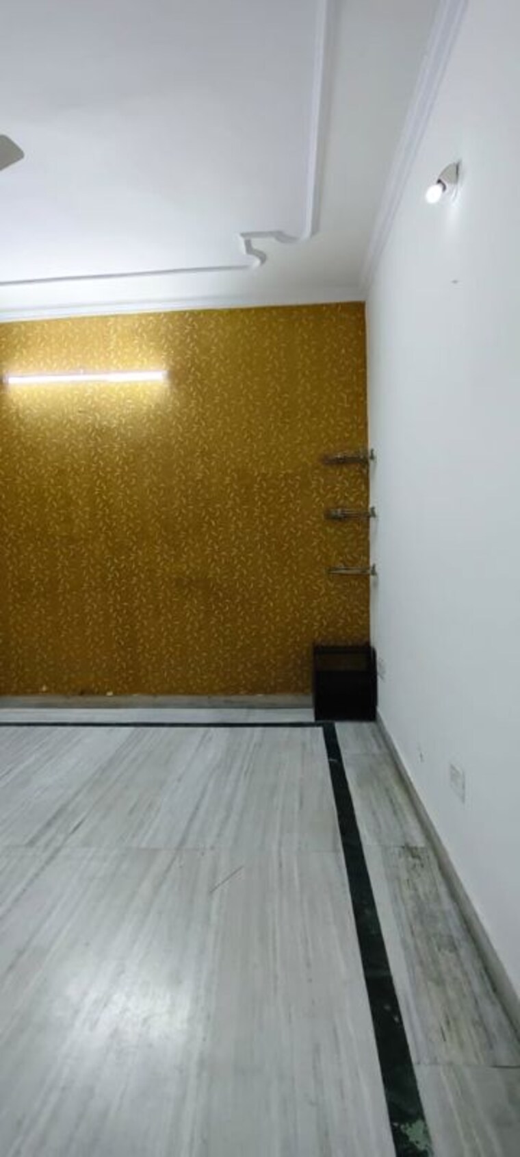 undefined, sector 12 1.5 Bedroom 750 Sq.Ft. Builder Floor In Sector 12 Noida 9726939