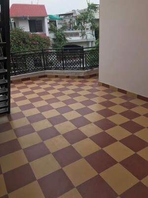 Balcony in 1.5 BHK Builder Floor at RWA Apartments Sector 41, Sector 41 – for Rent