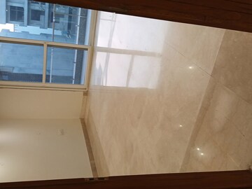 Room in 4 BHK Builder Floor at Uppal Southend, Sector 49 – for Rent