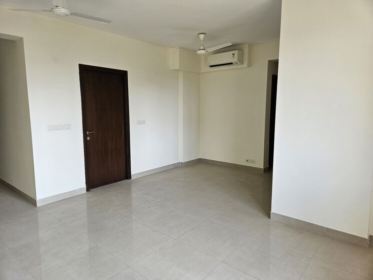 Room, puri-diplomatic-residences 3.5 Bedroom 2250 Sq.Ft. Apartment In Sector 111 Gurgaon 9726973