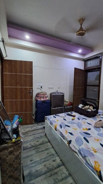 Room in 3 BHK Builder Floor at Sector 15 – for Rent