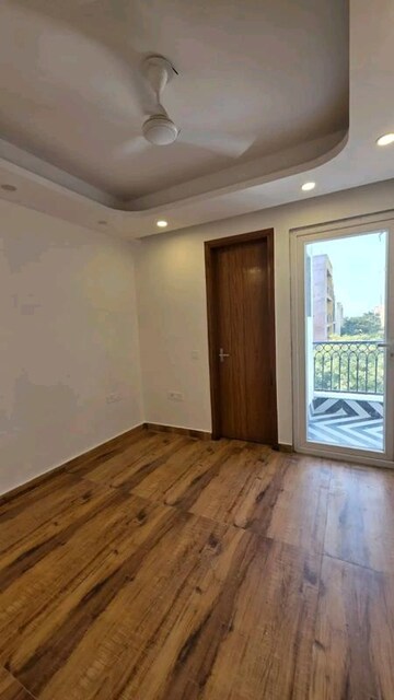 Room in 4 BHK Builder Floor at Chattarpur – for Rent