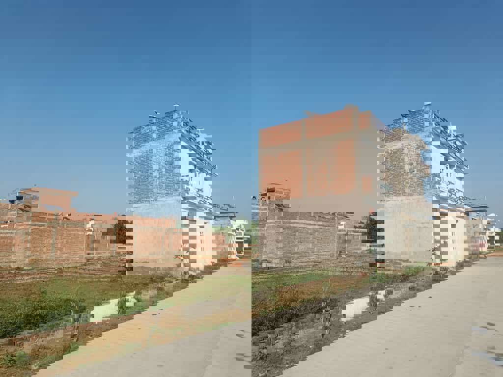 Plot For Sale in Imperial City 