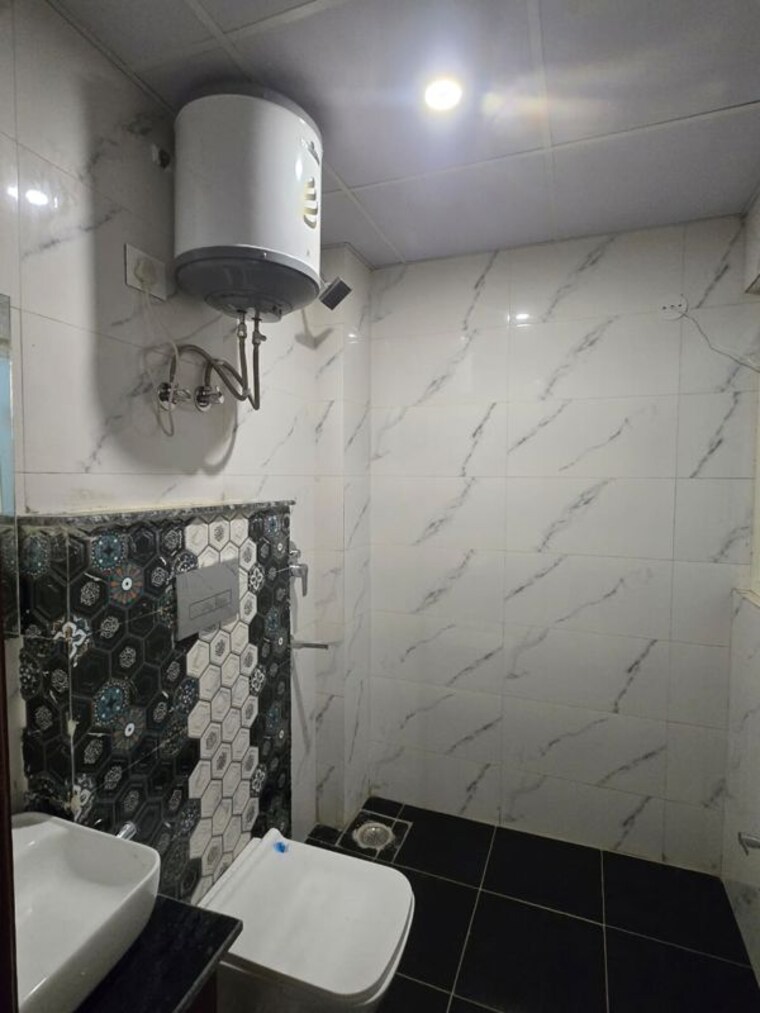 Bathroom, kohli-one-malibu-town 1 RK 540 Sq.Ft. Builder Floor In Sector 47 Gurgaon 9727056