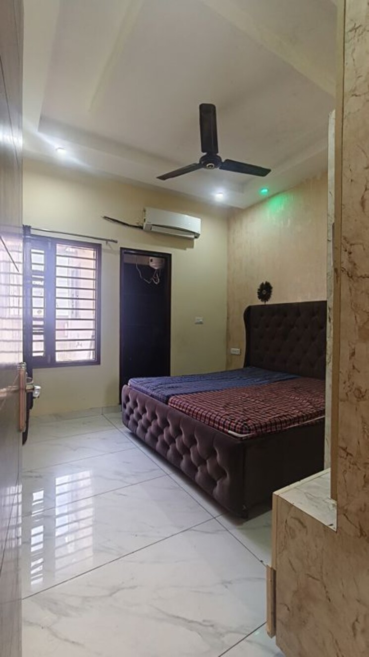 Bedroom, kharar mohali road 2 Bedroom 900 Sq.Ft. Apartment In Kharar Mohali Road Kharar 9727061
