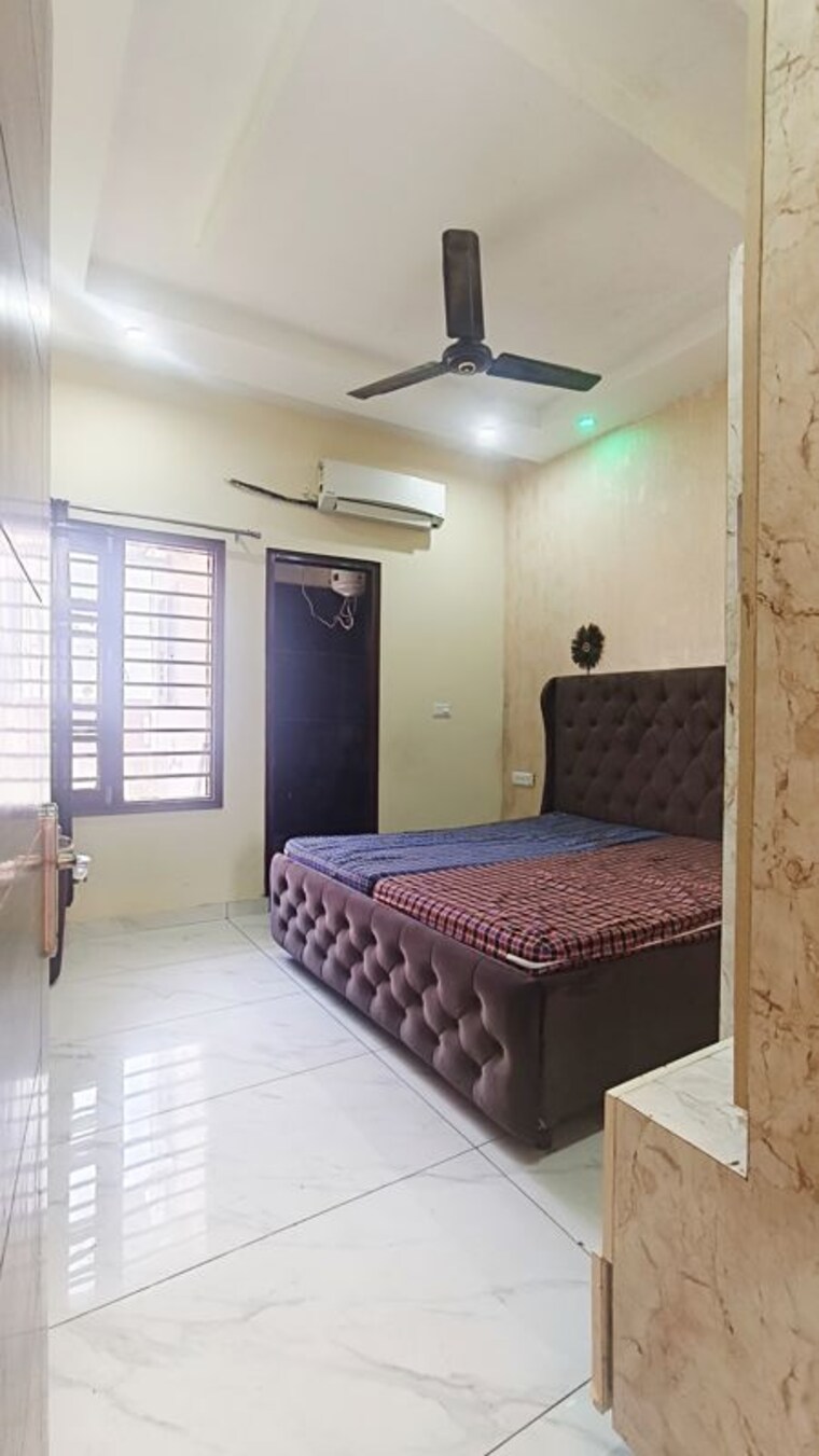 Bedroom, kharar mohali road 2 Bedroom 900 Sq.Ft. Apartment In Kharar Mohali Road Kharar 9727061
