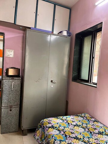 Bedroom in 1.5 BHK Apartment at Someshwar CHS, Vashi Sector 14 – for Rent