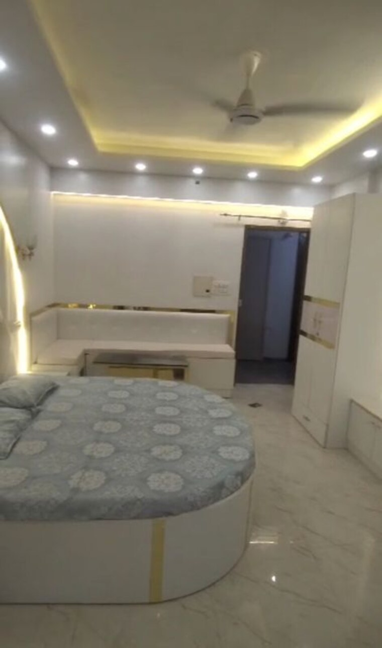 Team Area, moti nagar 1 Bedroom 450 Sq.Ft. Builder Floor In Moti Nagar Delhi 9727114