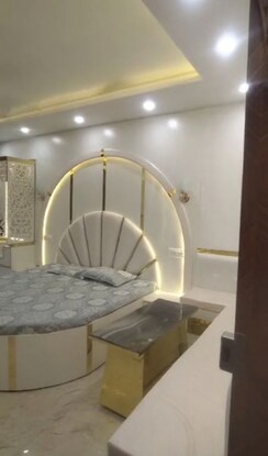 1 BHK + Extra Room Builder Floor For Rent in Moti Nagar