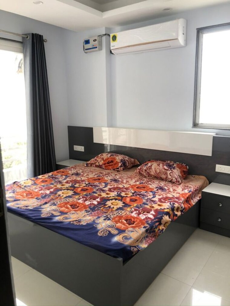 Bedroom, sector 42 1 Bedroom 200 Sq.Yd. Builder Floor In Sector 42 Gurgaon 9727119