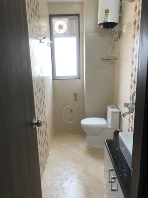 Bathroom in 1 BHK Builder Floor at Sector 42 – for Rent