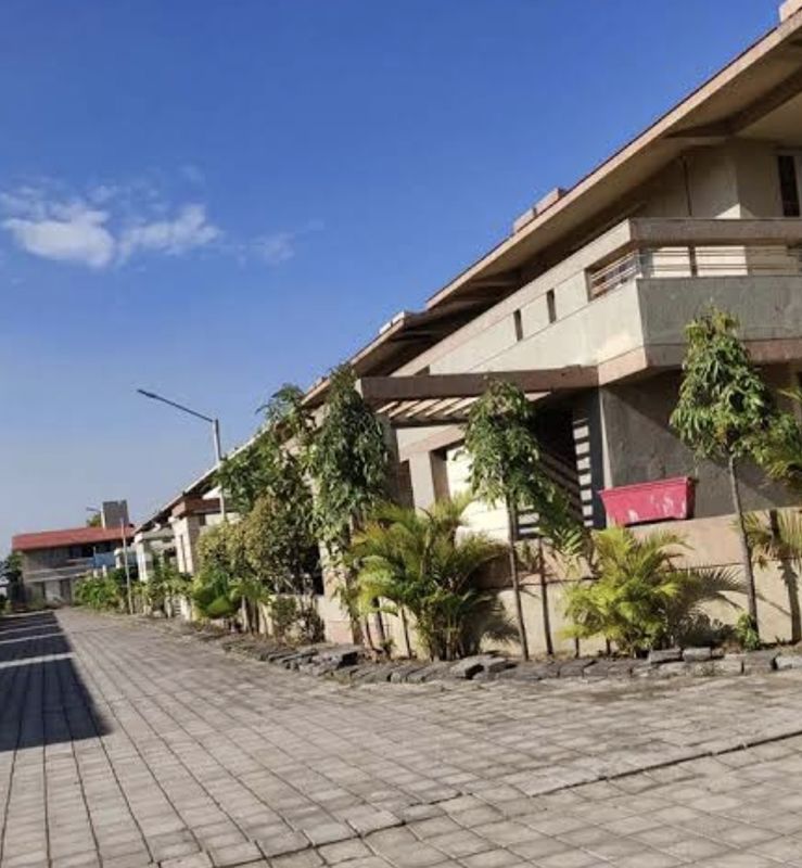 3 BHK + Extra Room Villa For Rent in Satellite Bungalow 