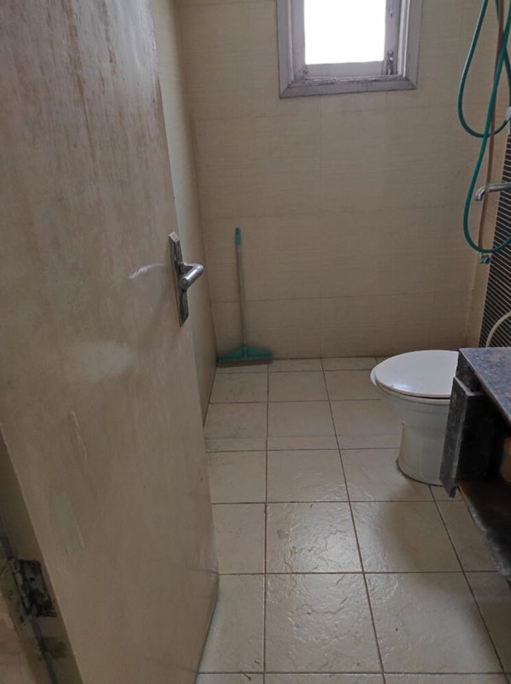 Bathroom, sector 55 2 Bedroom 250 Sq.Yd. Builder Floor In Sector 55 Gurgaon 9727132