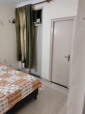 Bedroom in 2 BHK Builder Floor at Sector 55 – for Rent