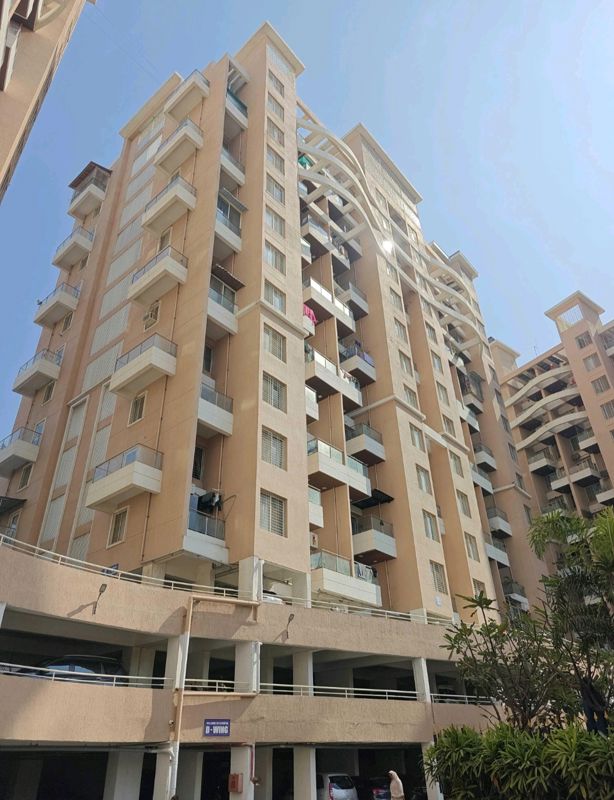 2 BHK + Servant Room Apartment For Rent in Dynamic Grandeur