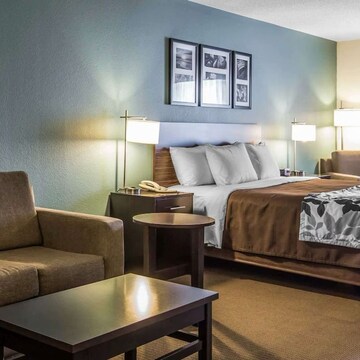 Living Room in 3 BHK Apartment at Pushpak Nagar – for Sale